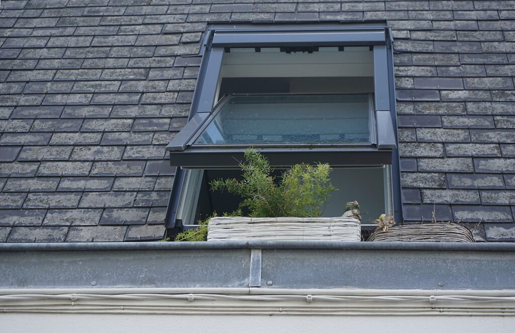 signs you need a new roof