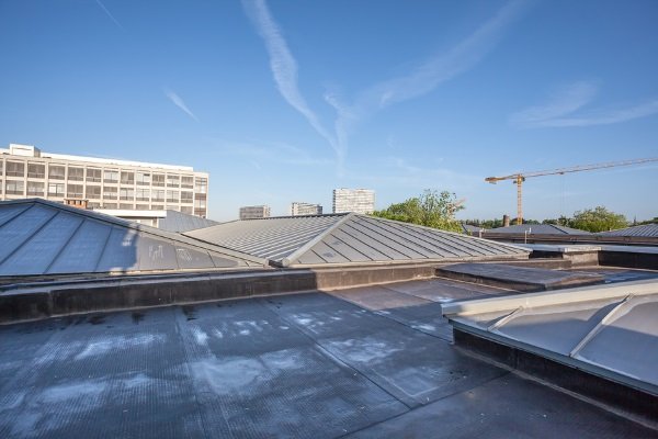 corproate flat roofed property